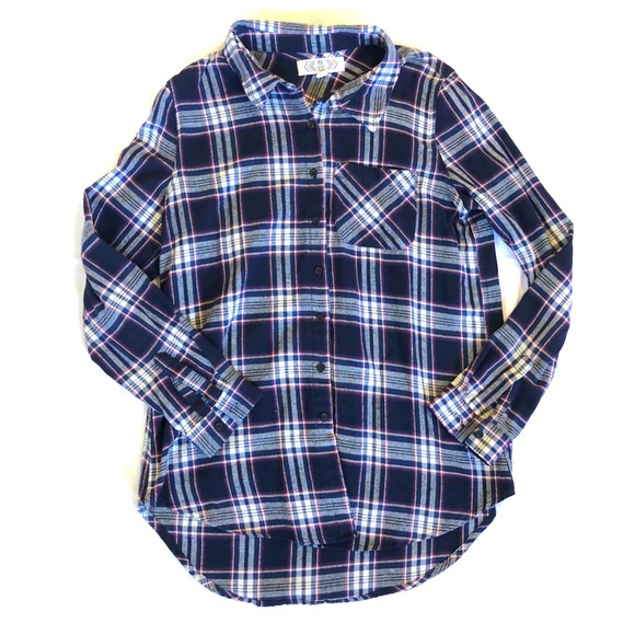 Pink Rose Tops - EUC Navy Plaid Flannel Button Down Shirt - Women’s